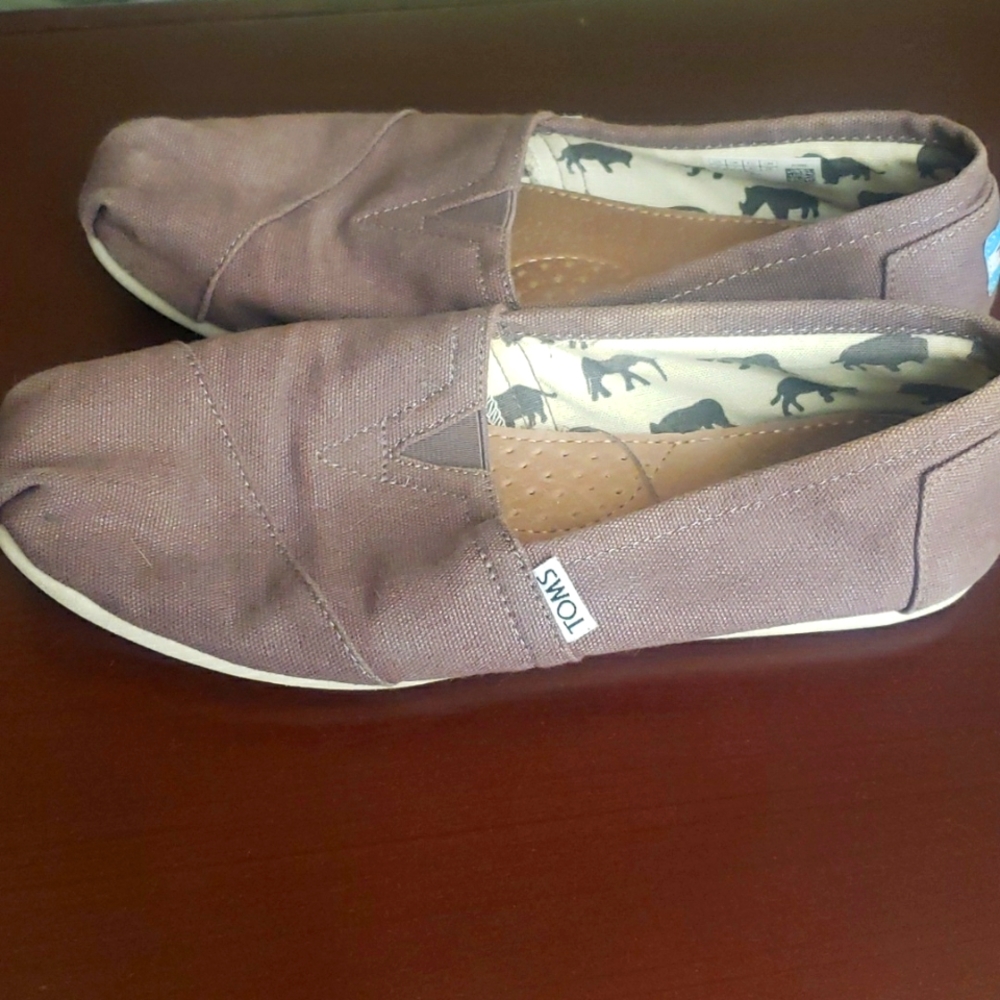 Tom's Flats, grey, good condition!